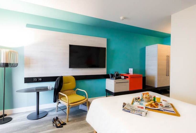 اتاق سوپریور با چشم‌انداز باغ, Novotel Montecarlo