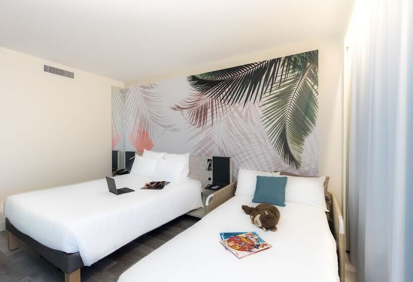 اتاق سوپریور خانوادگی, Novotel Montecarlo