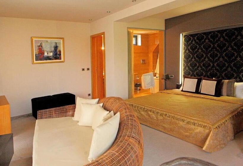 디럭스 스위트, Park Hotel Sandanski