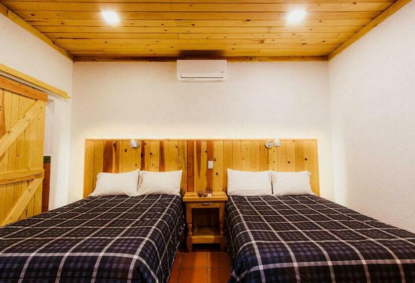 带2个双人床的标准工作室, Hacienda Don Armando Boutique & Spa