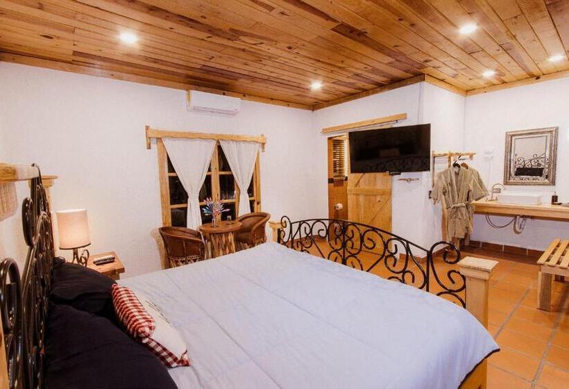带大床的复式套间, Hacienda Don Armando Boutique & Spa