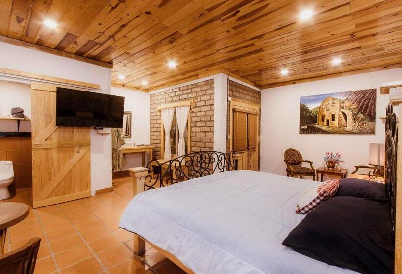 带大床的复式套间, Hacienda Don Armando Boutique & Spa