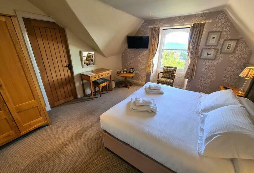 חדר דלוקס, The Gateway