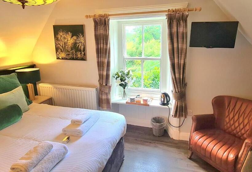 חדר דלוקס, The Gateway