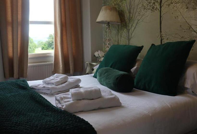 חדר משפחתי, The Gateway