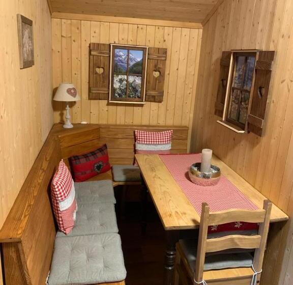 Deluxe Rum, Jägerstübli Grindelwald