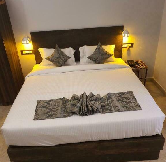 استودیوی استاندارد, Le Supreme Inn