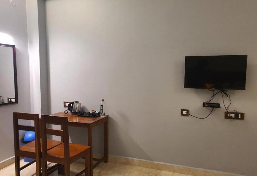 اتاق لوکس با تخت بزرگ, Le Supreme Inn