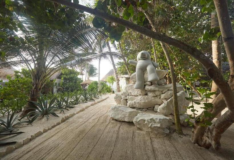 Deluxe Suite King Bed, Roc Luxe Tulum