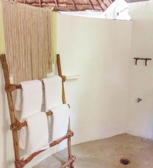 سوئیت با تخت بزرگ, Roc Luxe Tulum