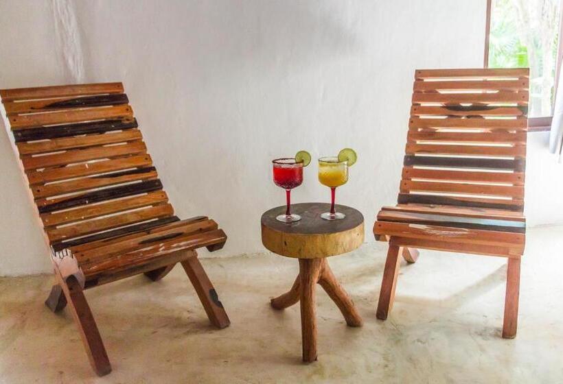 سوئیت با تخت بزرگ, Roc Luxe Tulum