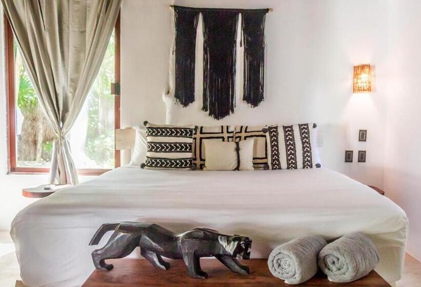 سوئیت با تخت بزرگ, Roc Luxe Tulum