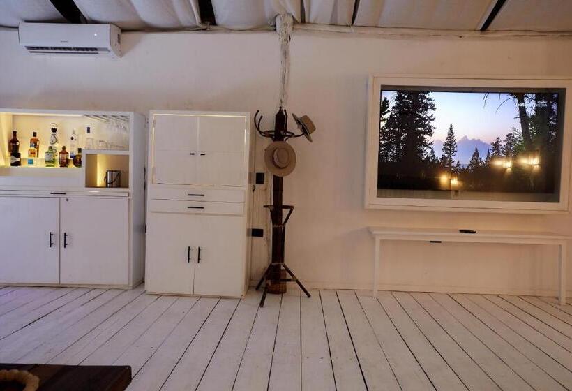 سوئیت با تخت بزرگ, Roc Luxe Tulum