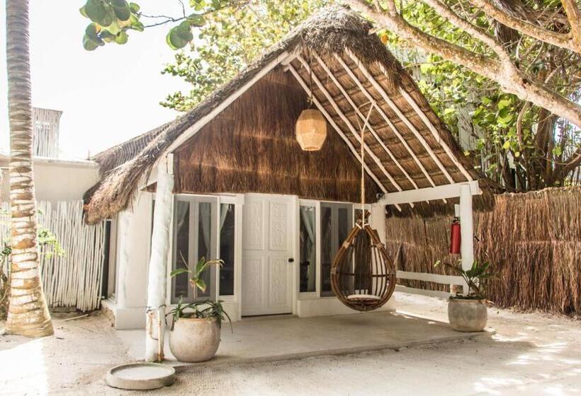 Deluxe Suite King Bed, Roc Luxe Tulum