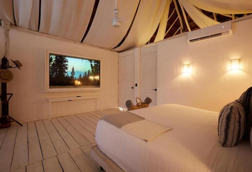 سوئیت با تخت بزرگ, Roc Luxe Tulum