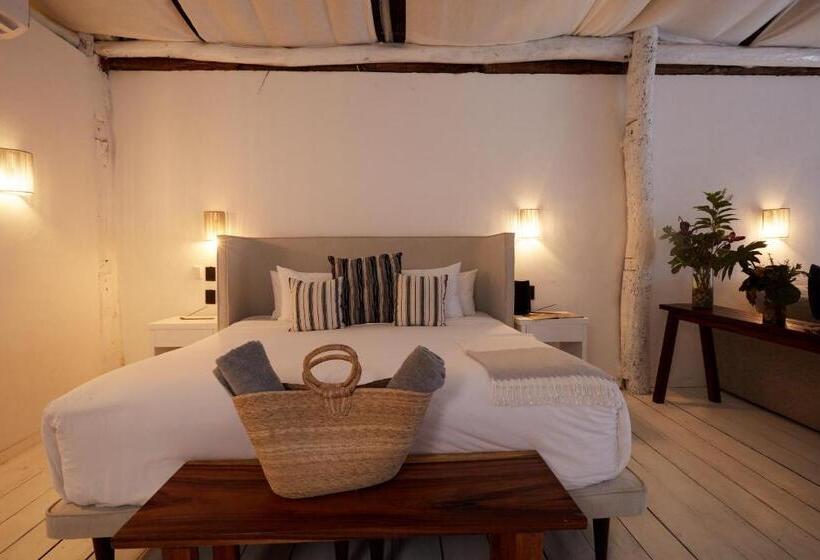 سوئیت با تخت بزرگ, Roc Luxe Tulum