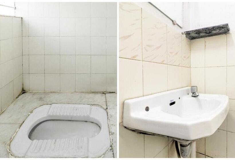 Economy Triple Room, Spot On Hotel Sanskriti