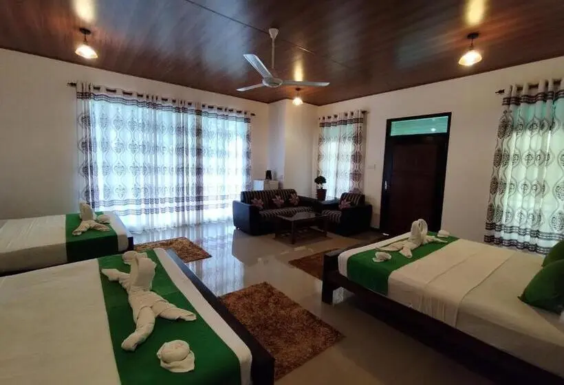 Deluxe-perhehuone, Village Mango Resort Yala