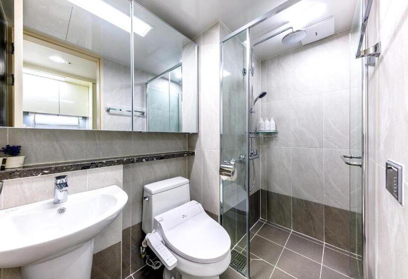 Quarto Familiar, Shin Shin Hotel Seogwipo