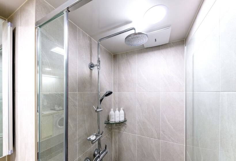 Quarto Familiar, Shin Shin Hotel Seogwipo