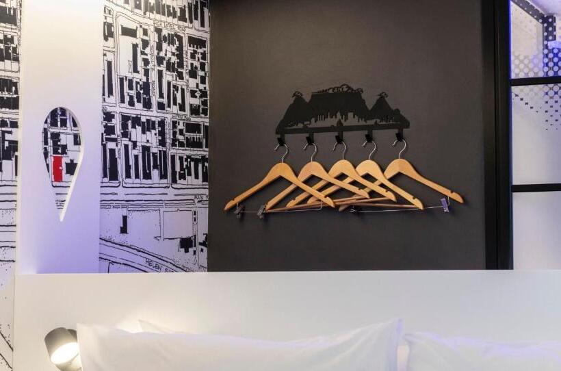 스탠다드 발코니 룸 바다 전망, Anew Hotel Green Point Cape Town