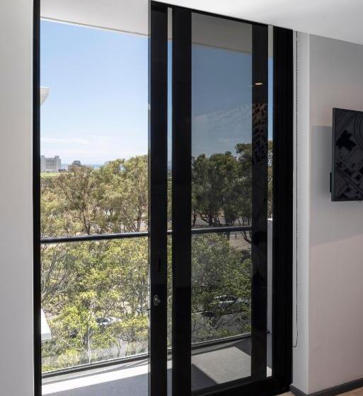 스탠다드 발코니 룸 바다 전망, Anew Hotel Green Point Cape Town