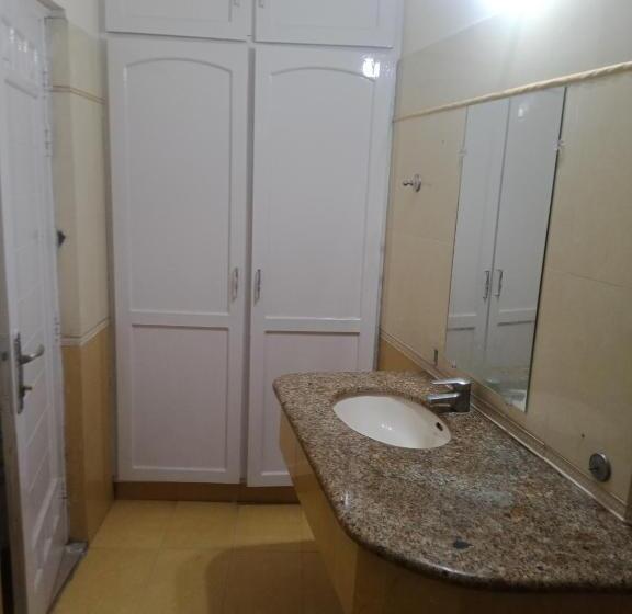 اتاق لوکس, Grace One