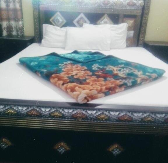 اتاق لوکس, Grace One