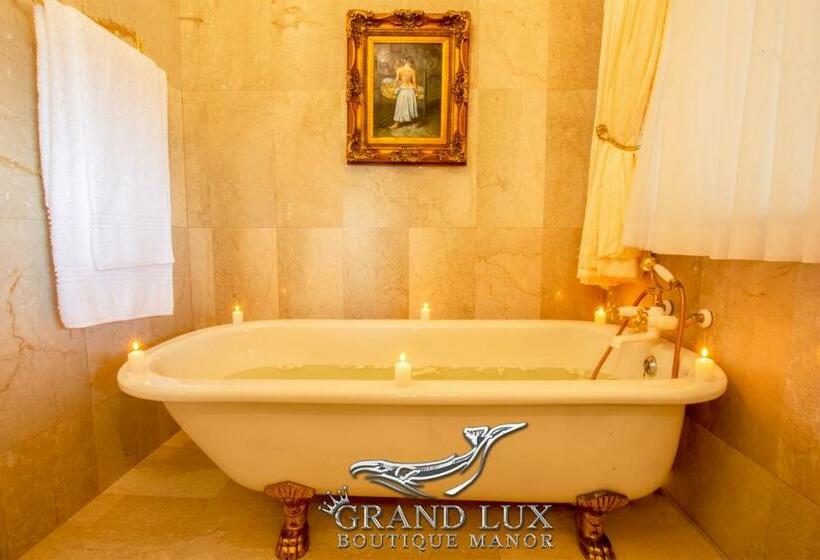 Полулюкс Вид на Море, Grand Lux Boutique Manor