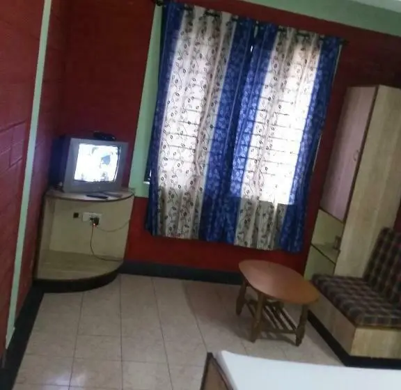 Chambre Economy Individuelle, Highland Residency