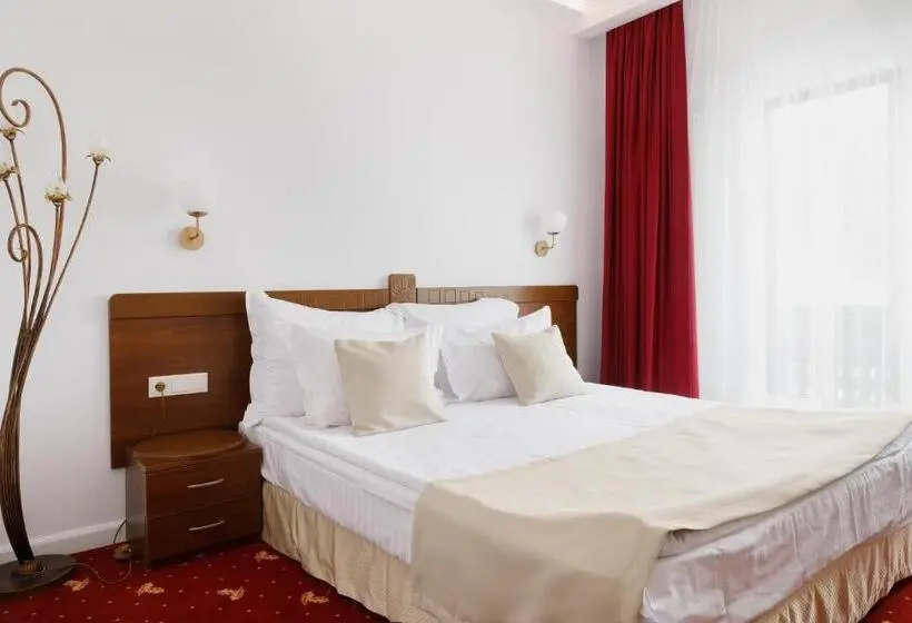 استودیوی استاندارد, Manor Ski