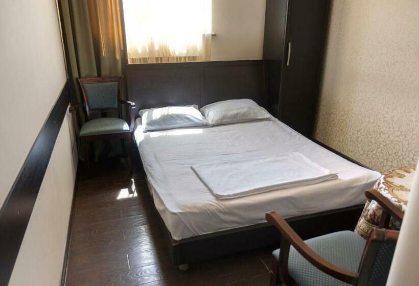 Chambre Deluxe, Parvana