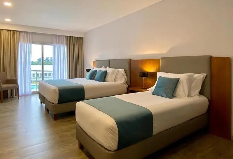バルコニー付きスタンダードトリプルルーム, Lincoln Green Hotel And Spa Argentina