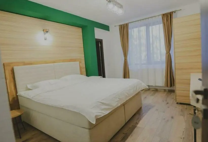 اتاق استاندارد با تخت بزرگ, Altitude Guest House Ranca