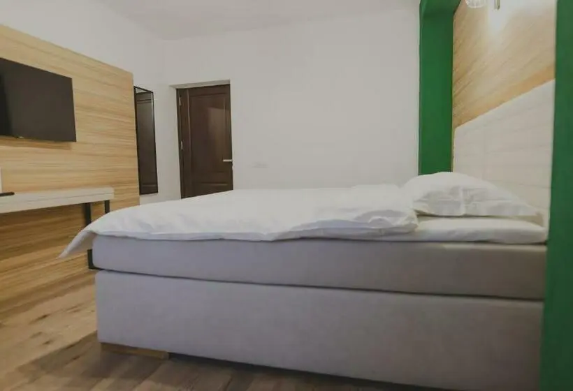 اتاق استاندارد با تخت بزرگ, Altitude Guest House Ranca