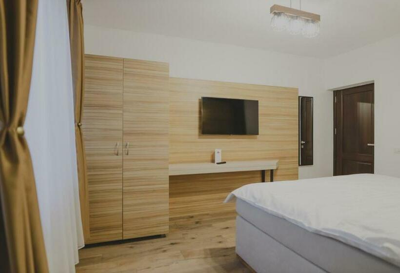 キングサイズベッドのスタンダードルーム, Altitude Guest House Ranca