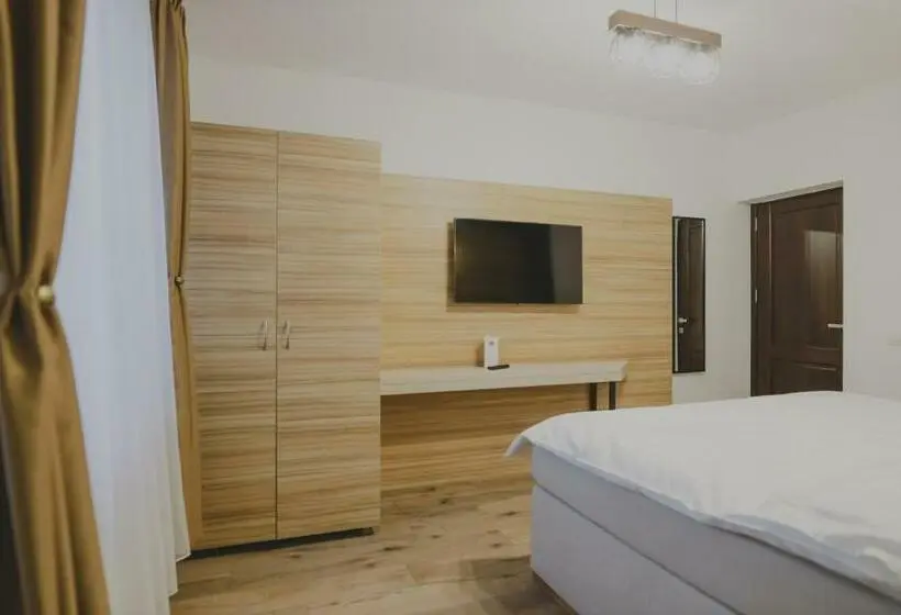 اتاق استاندارد با تخت بزرگ, Altitude Guest House Ranca