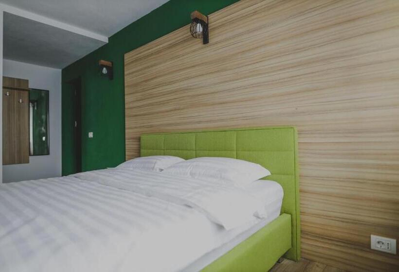 스탠다드 룸 킹사이즈 침대, Altitude Guest House Ranca