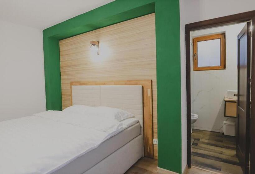 스탠다드 룸 킹사이즈 침대, Altitude Guest House Ranca