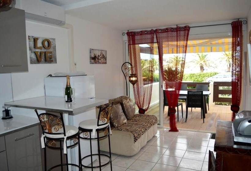 استودیوی لوکس, Studio Village Naturiste Hôtel Restaurant Libertin Cap D Agde