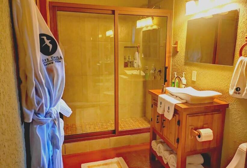 اتاق لوکس با تخت بزرگ, Vive Utila   Bed & Breakfast