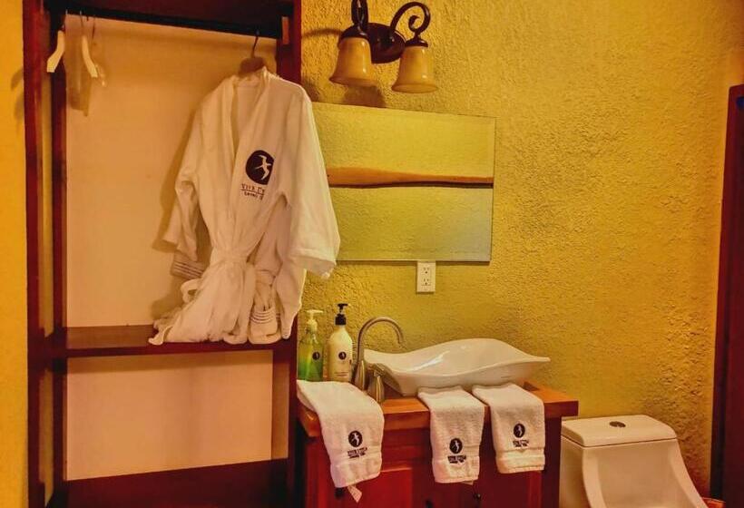 اتاق استاندارد با تخت بزرگ, Vive Utila Bed & Breakfast