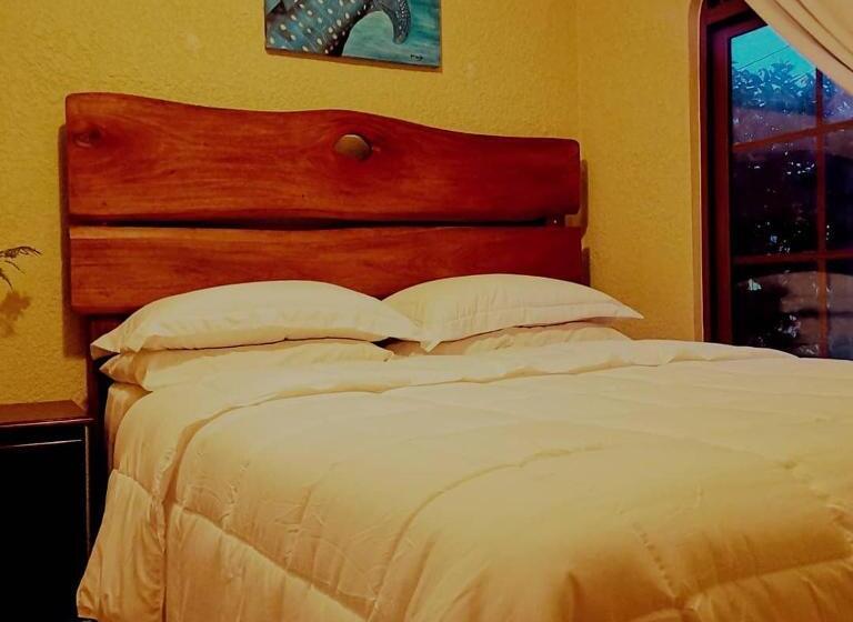 اتاق استاندارد با چشمانداز باغ, Vive Utila Bed & Breakfast