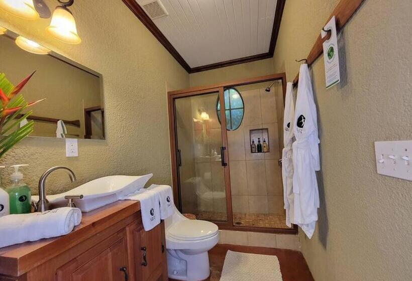 اتاق استاندارد با تخت بزرگ, Vive Utila Bed & Breakfast