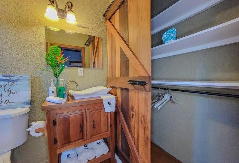 اتاق استاندارد با چشمانداز باغ, Vive Utila Bed & Breakfast