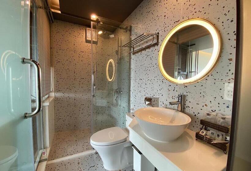 مجموعه ویستا شهر, Duc Vuong Saigon Hotel   Cao Thang