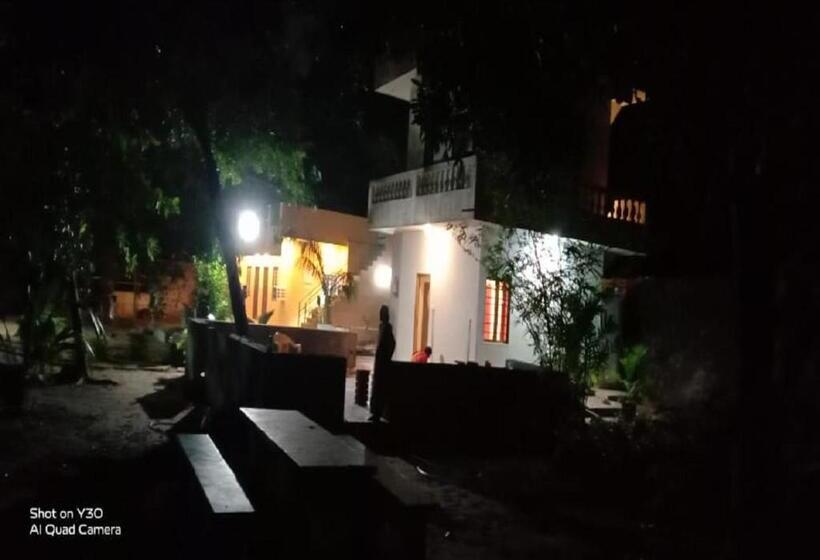 חדר דלוקס, Aashikha Farm House