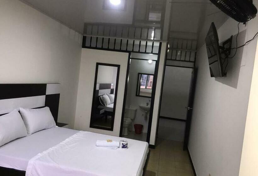 标准间, Gavan Plaza