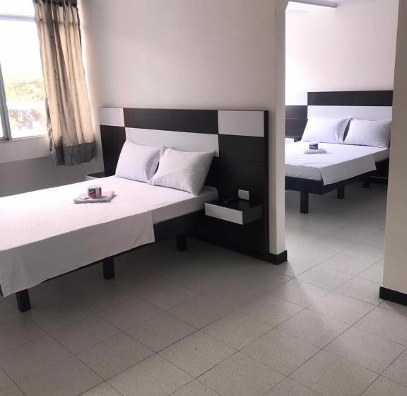 豪华家庭房间, Gavan Plaza