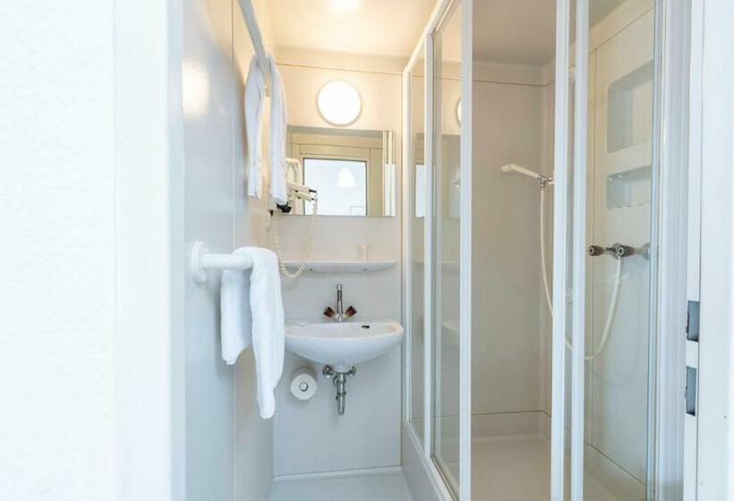 غرفة قياسية ثلاثية, Krone Straßdorf